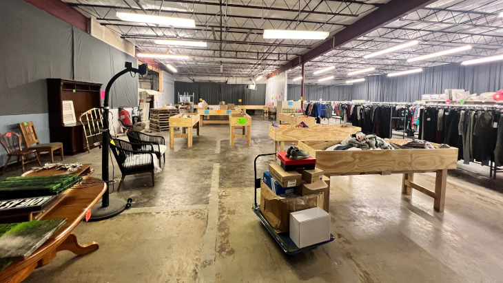 5208 Commerce Square Interior 4