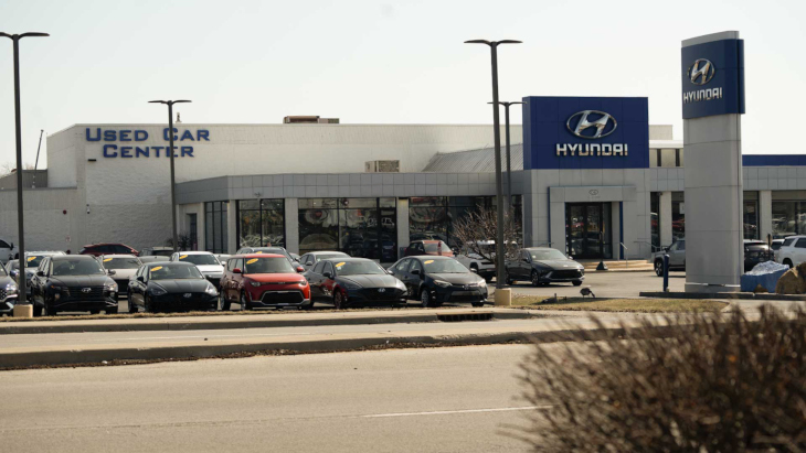 5051 W Pike Plaza Rd Indianapolis IN 46254 01